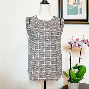🍋 Eva Longoria • Sleeveless Black & White Top w/Pleated Detail Front Size M